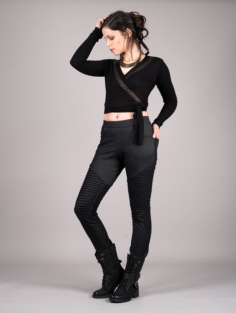 Black Toonzshop Irwaen Indie Long Sleeved Crop Top Women Tops | 58240NJWD